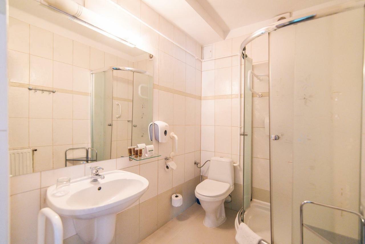 Hotel Forum Rzeszow Ngoại thất bức ảnh
