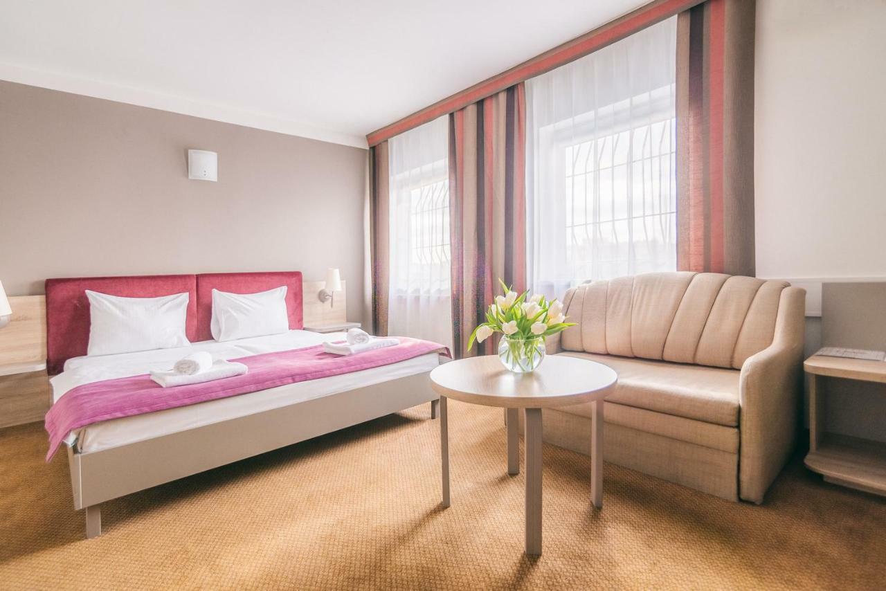 Hotel Forum Rzeszow Ngoại thất bức ảnh