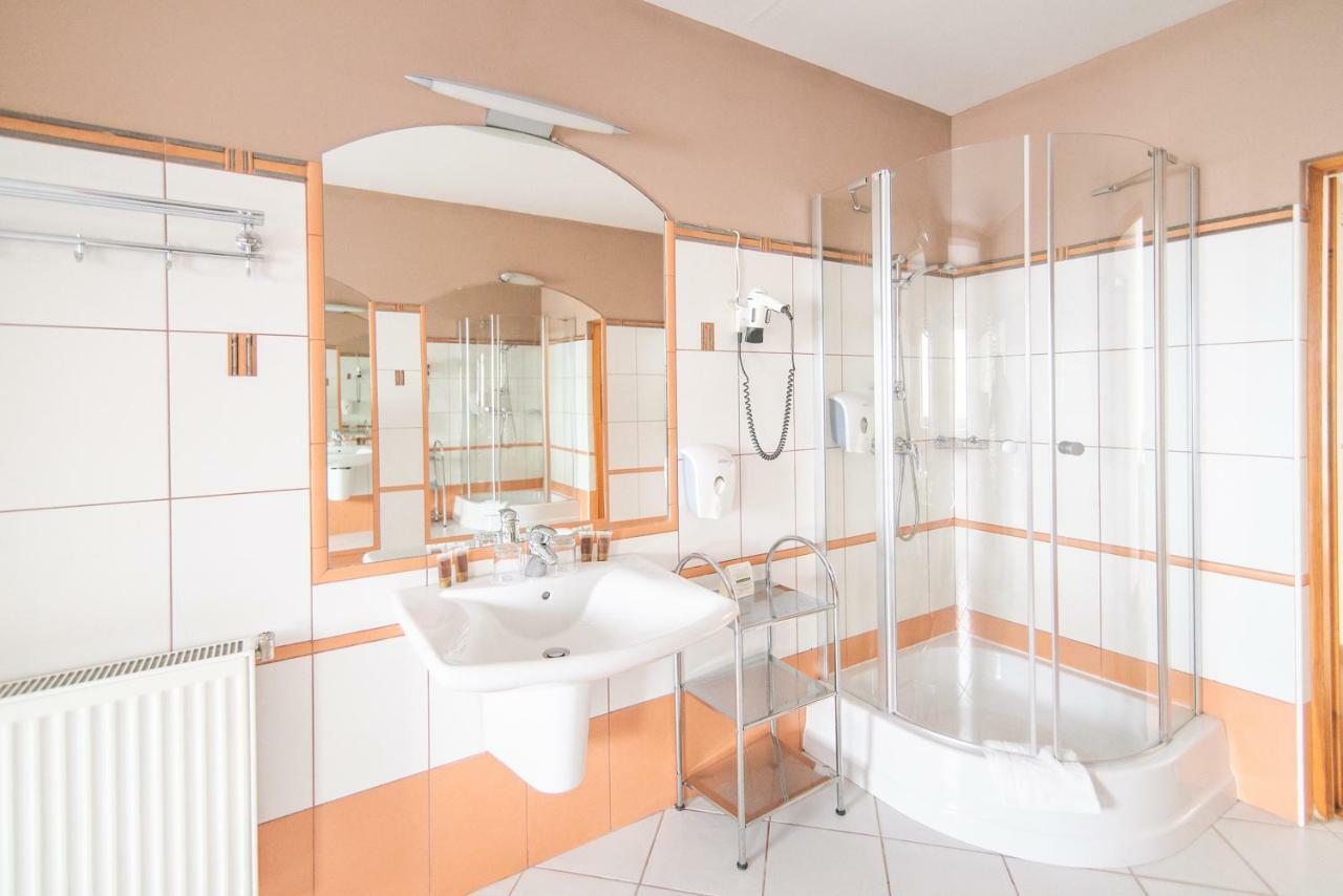 Hotel Forum Rzeszow Ngoại thất bức ảnh