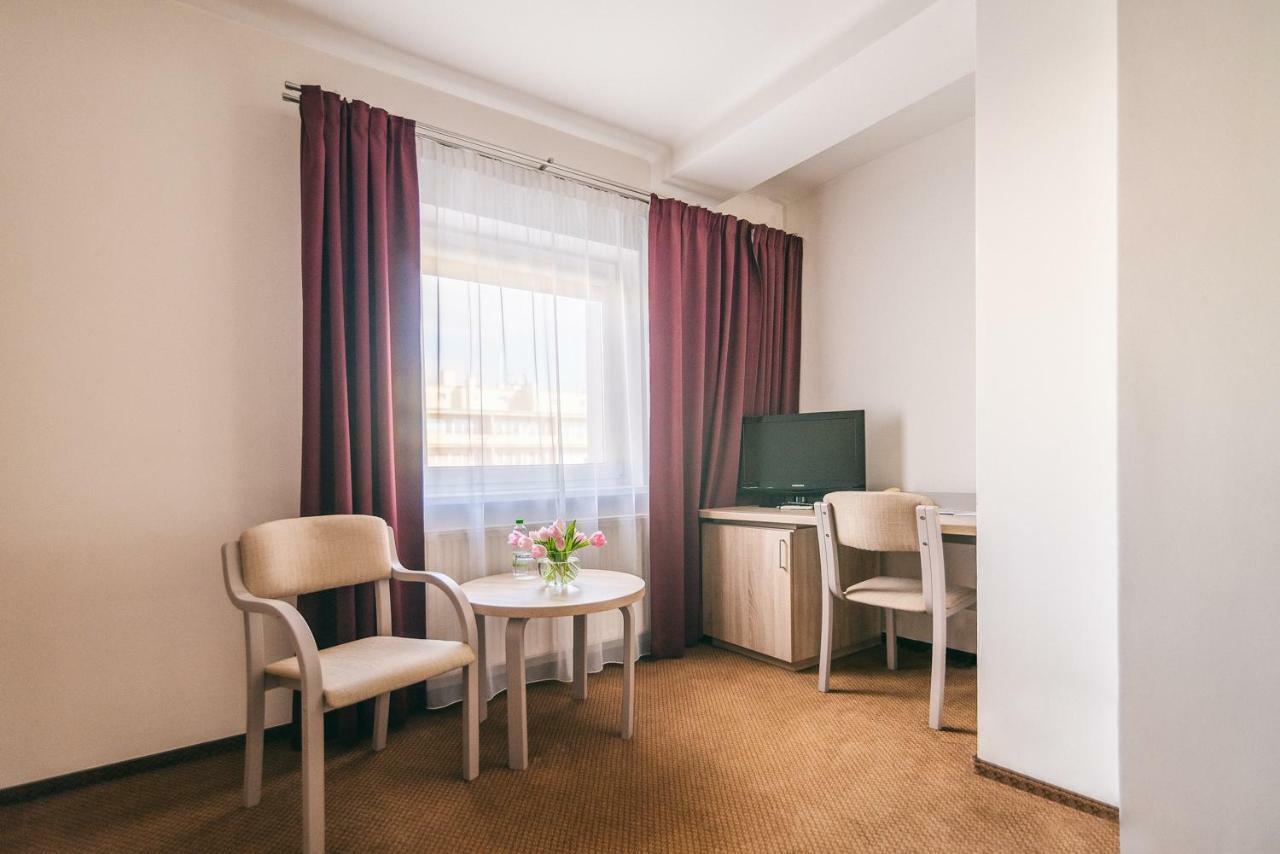Hotel Forum Rzeszow Ngoại thất bức ảnh